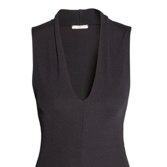 H&M V-neck Bodysuit - Picture 4 of 5